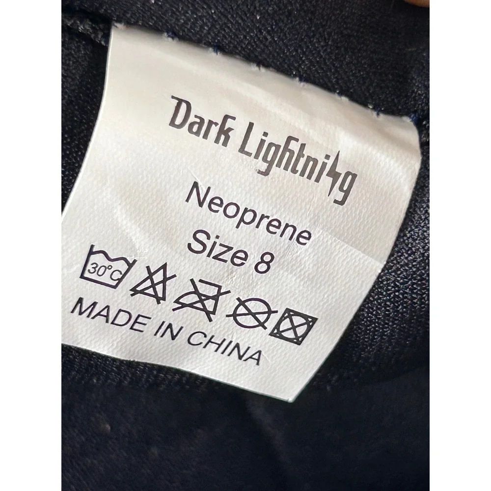 Dark Lightning Kids Wetsuit Size 8 Blue Neoprene Full Body Long Sleeve‎ Surfing